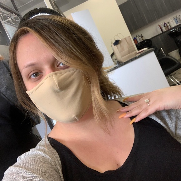 Meet the Posher, Hayley ๐ - Picture 3 of 5